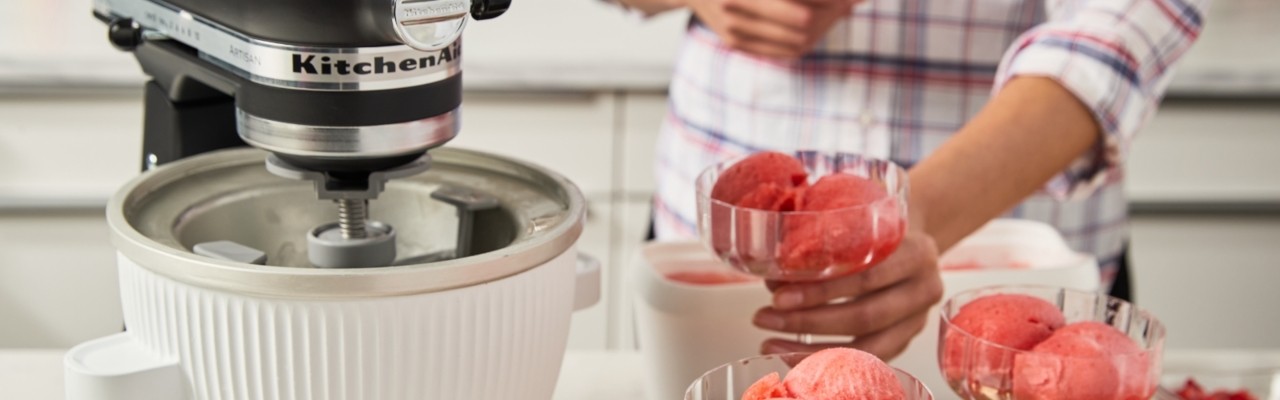 Strawberry sorbet kitchenaid ice cream maker on sale